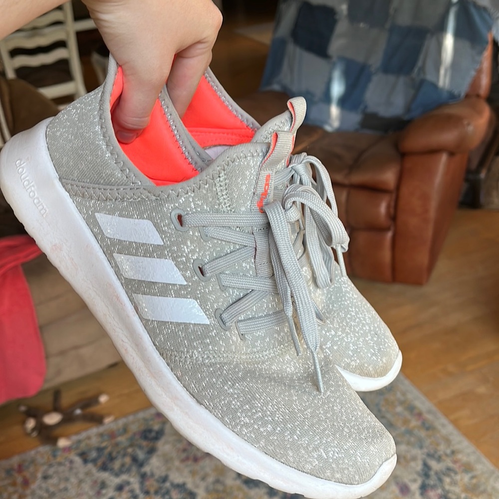 adidas cloudfoam gray tennis shoes